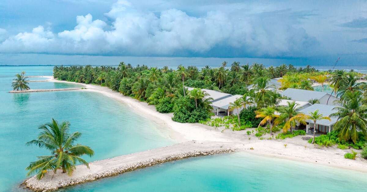 Rahaa Rahaa Resort Maldives - Veymandoo | HolidayDiscounter