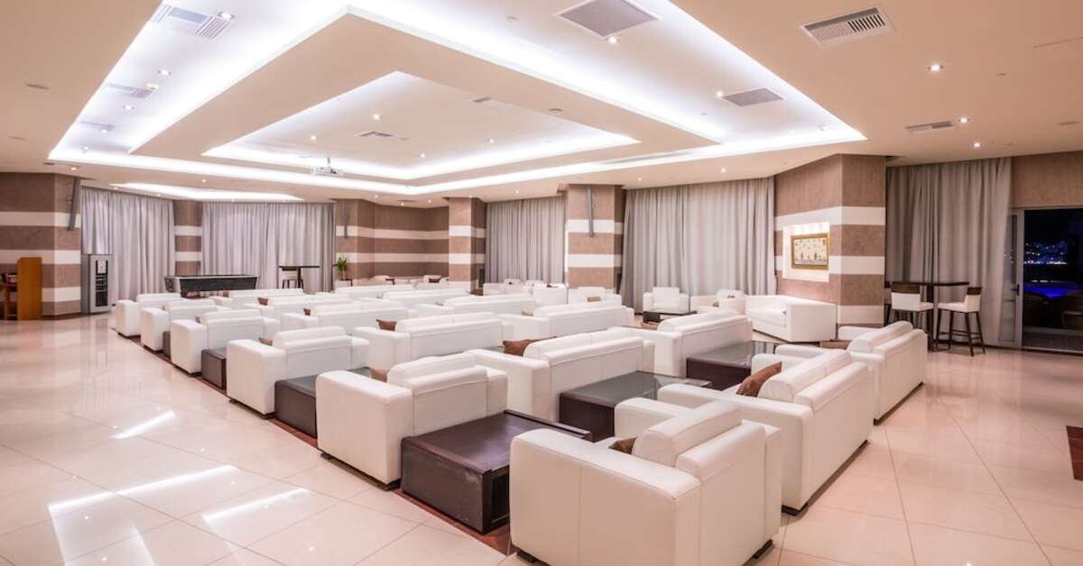 Een foto van het interieur van Konstantinos Palace