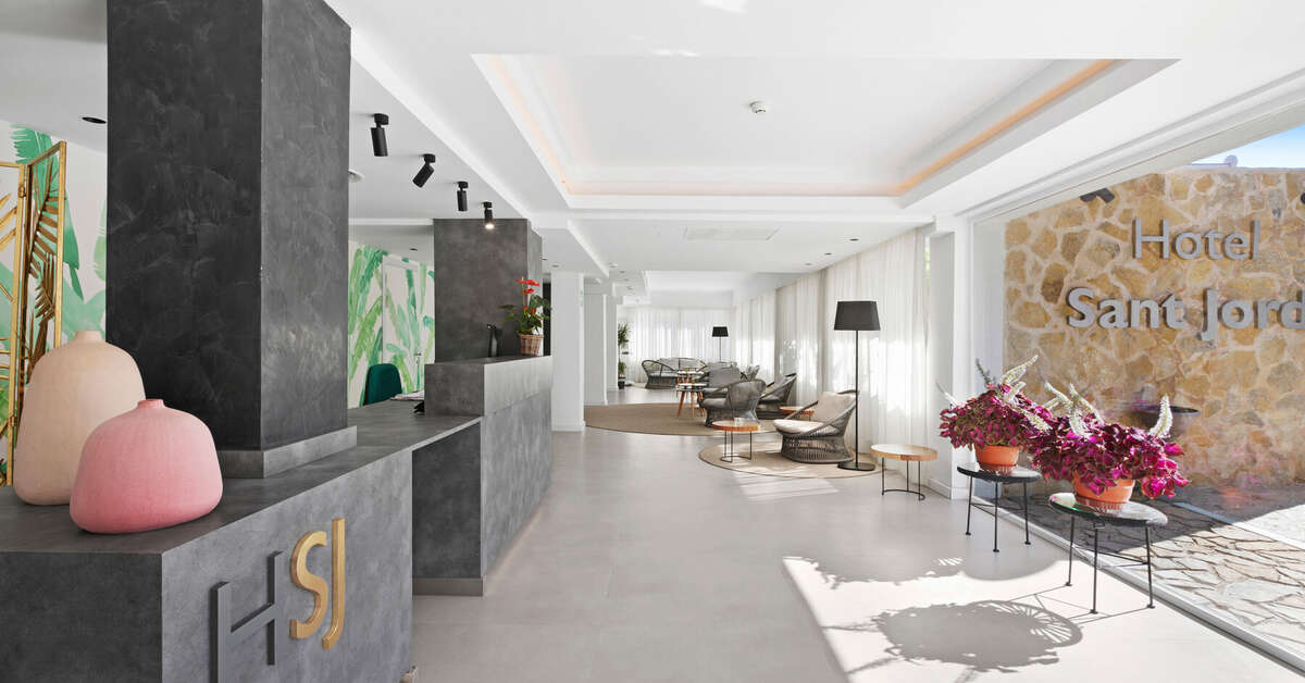 Een foto van het interieur van Hotel Sant Jordi