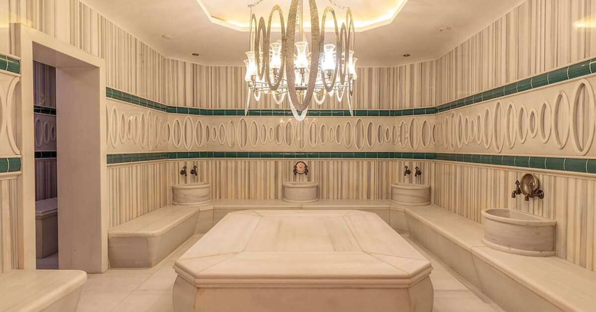 Een foto van Wyndham Grand Istanbul Kalamis Marina Hotel