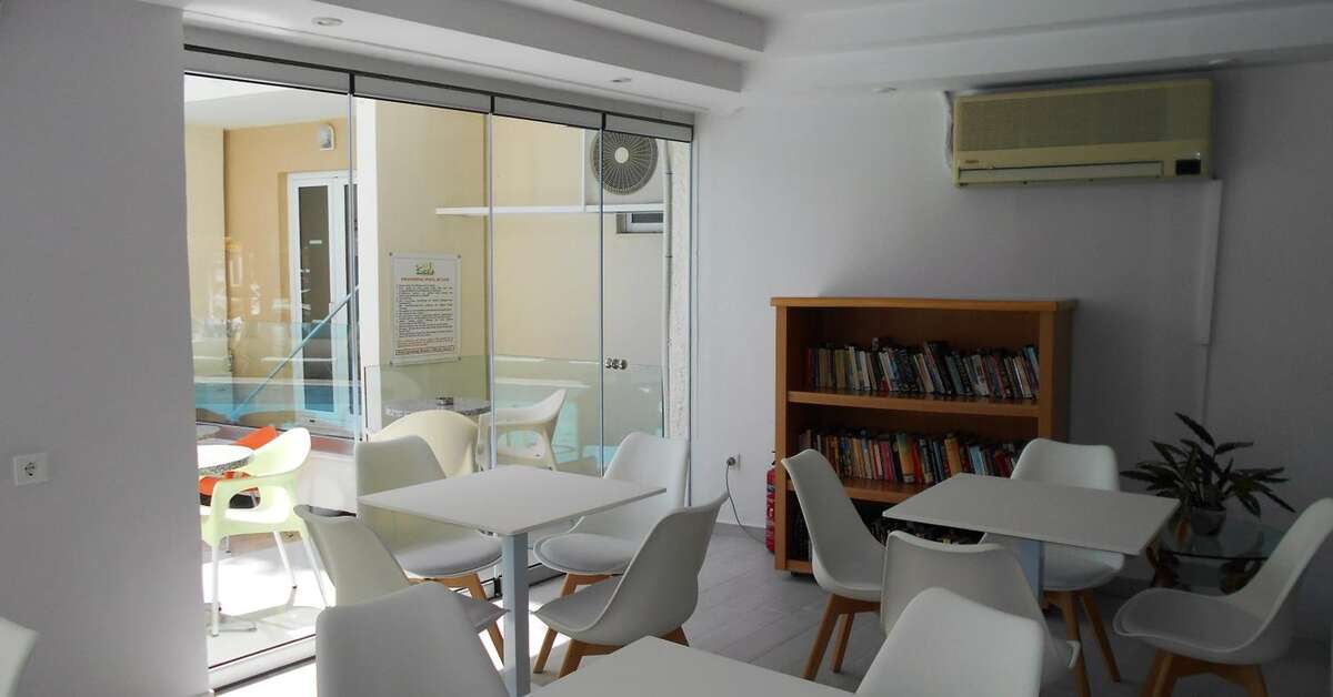 Een foto van het interieur van Koala Hotel