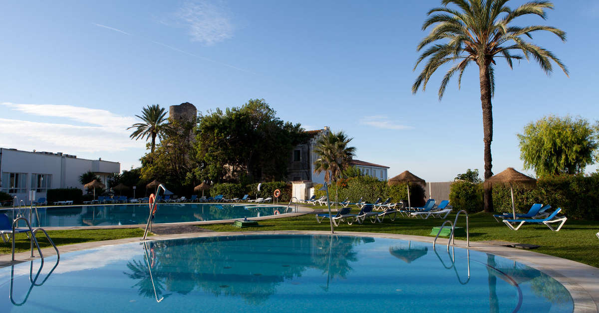Een foto van het zwembad bij Sol Marbella Estepona Atalaya Park