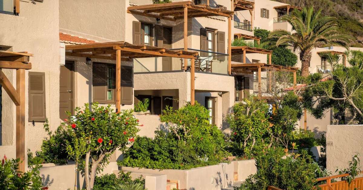 Een foto van de buitenkant van Lygaria Beach Hotel