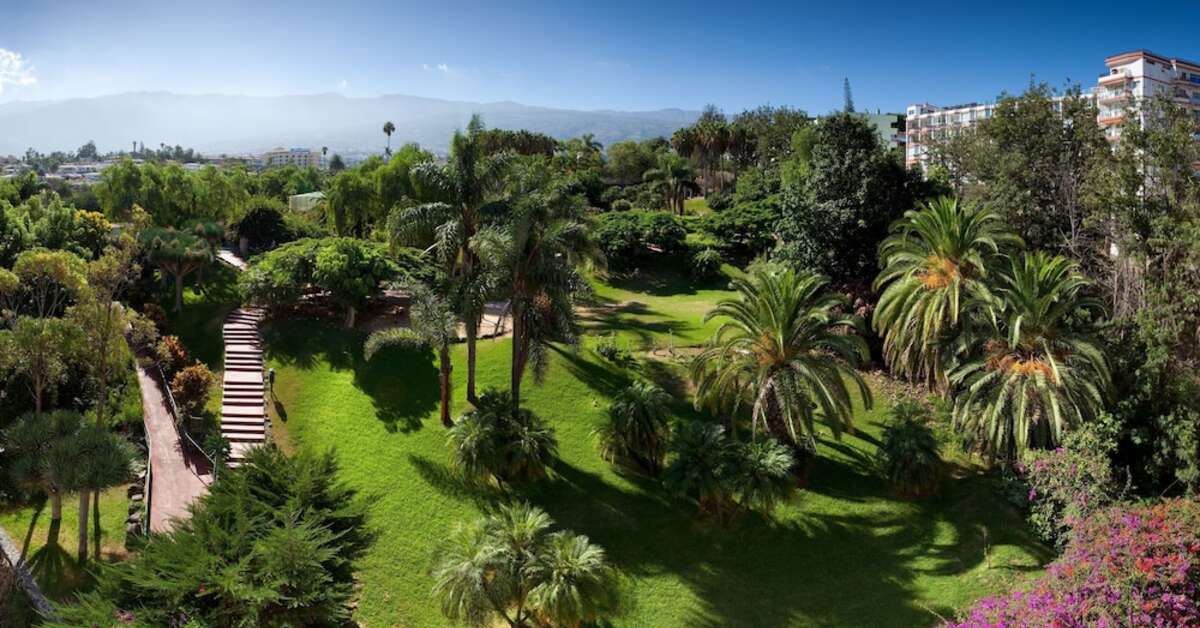 Een foto van het terras bij Parque Vacacional Eden
