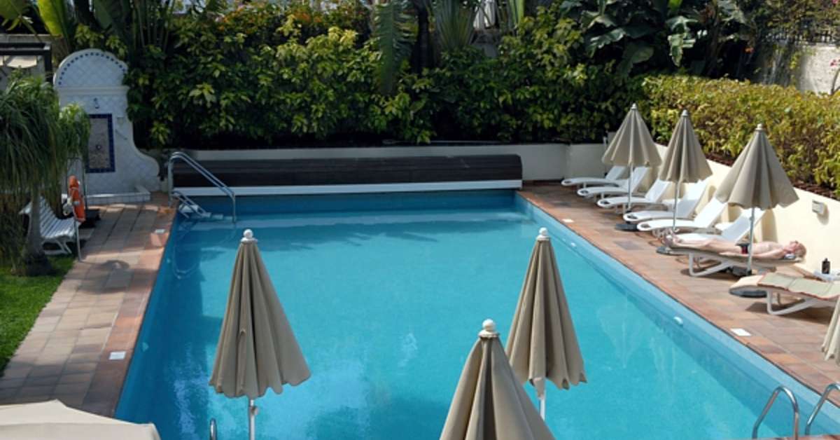 Ein Foto vom Pool im Apartments Nogalera
