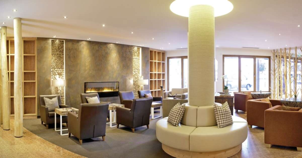 Een foto van het interieur van Das Alpenhaus Kaprun