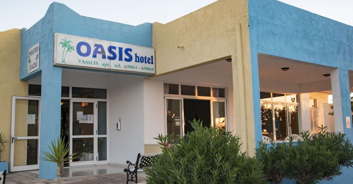 Een foto van de buitenkant van Oasis