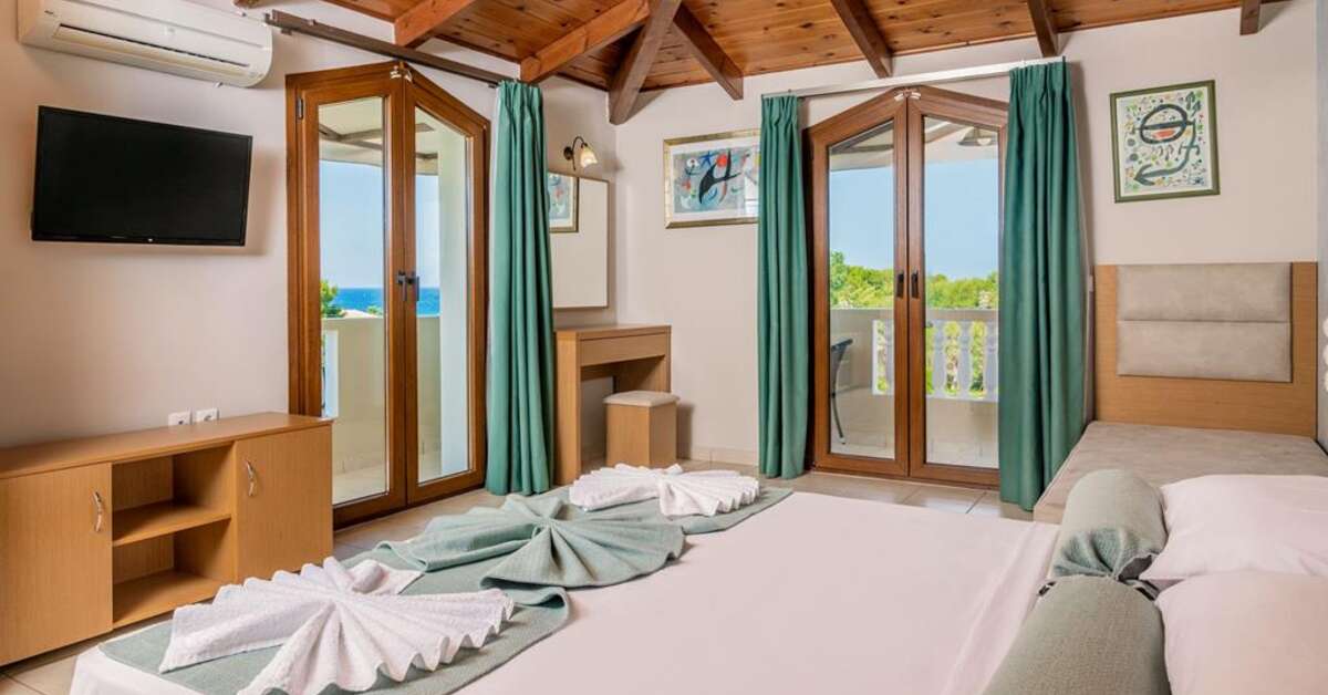 Een foto van Plaka Beach Resort