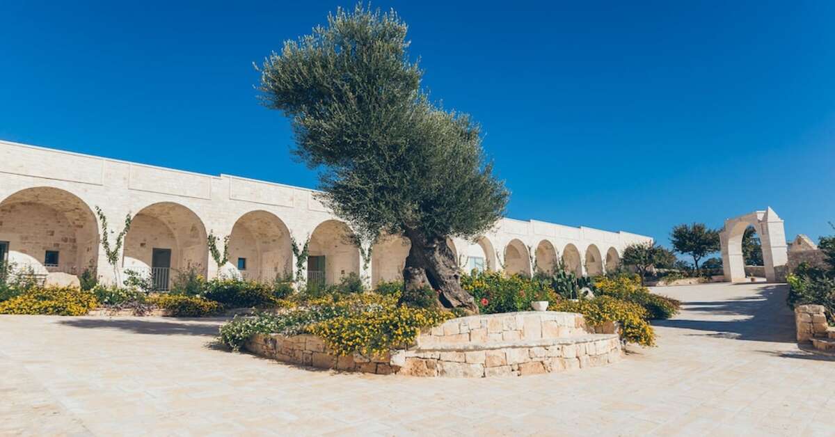 Een foto van de buitenkant van Masseria Grieco