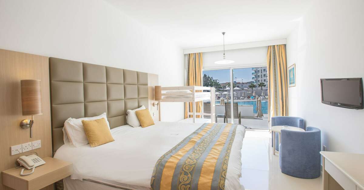 Ein Foto Odessa Beach Hotel