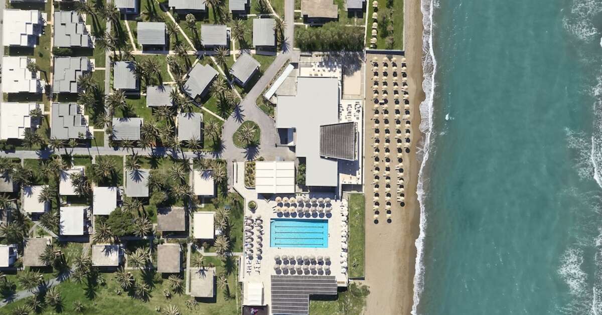 Een foto van het zwembad bij Civitel Creta Beach Hotel