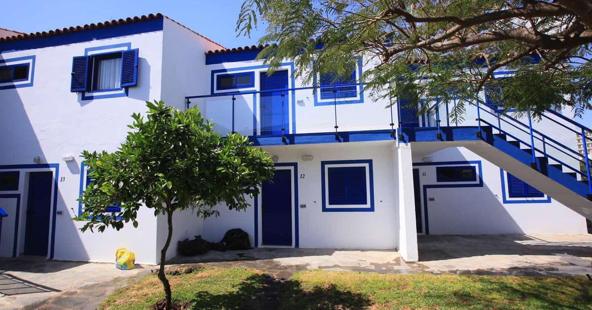Een foto van de buitenkant van Appartementen Los Caribes I