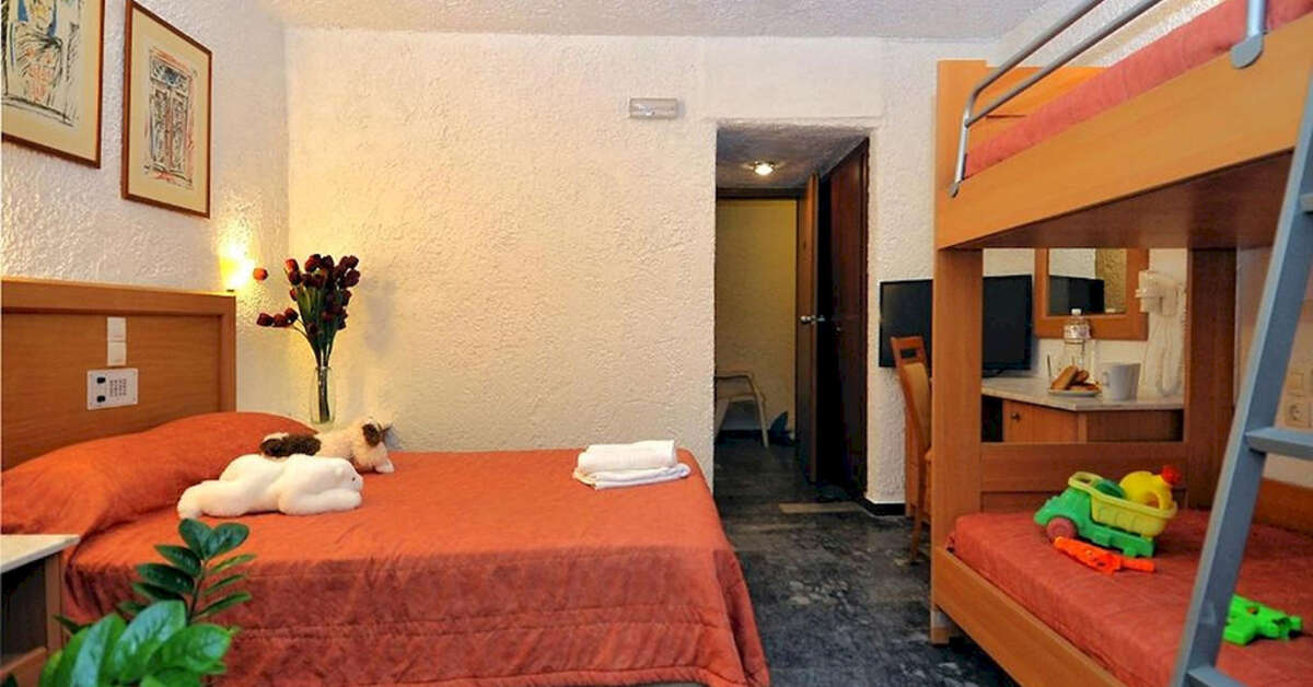 Ein Foto Hotel Karteros
