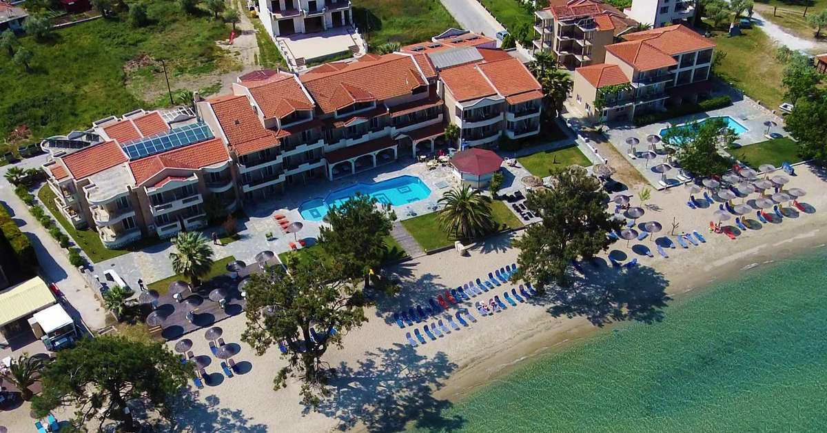 Een foto van de buitenkant van Rachoni Resort