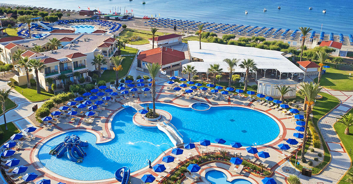 Een foto van het zwembad bij Lindos Princess Beach Hotel