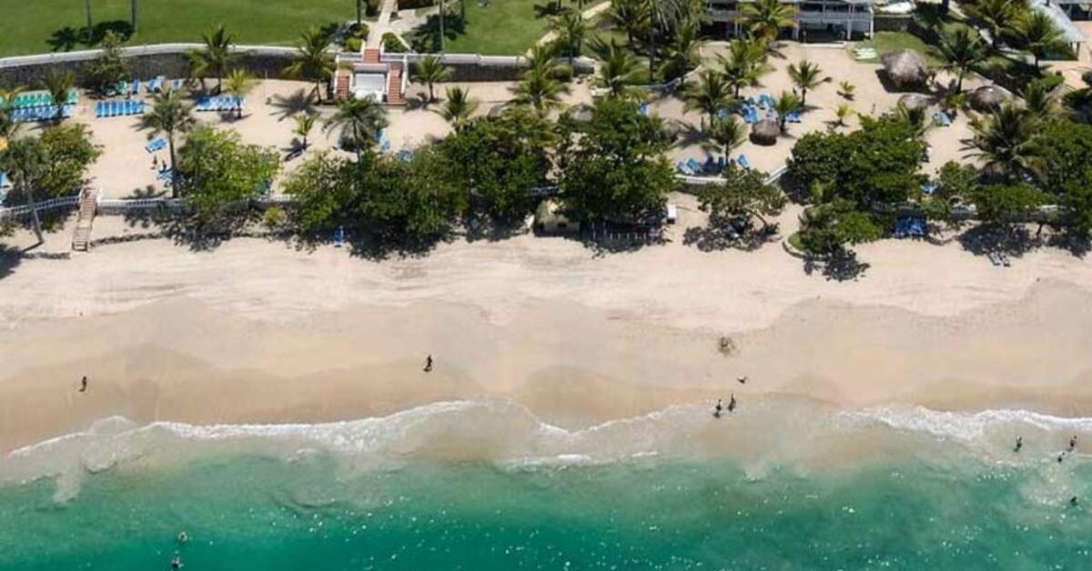 Ein Foto von der Außenansicht des Lifestyle Holidays Vacation Resort The Tropical