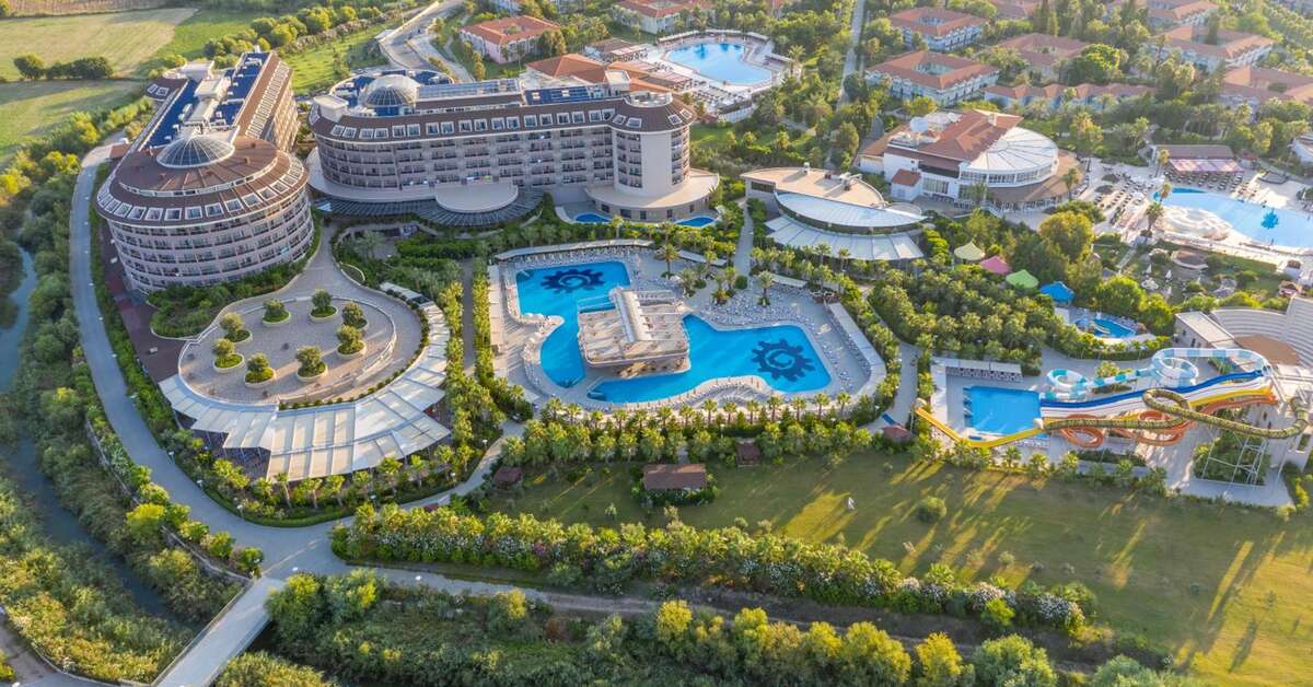 Een foto van het zwembad bij Sunmelia Beach Resort & Spa
