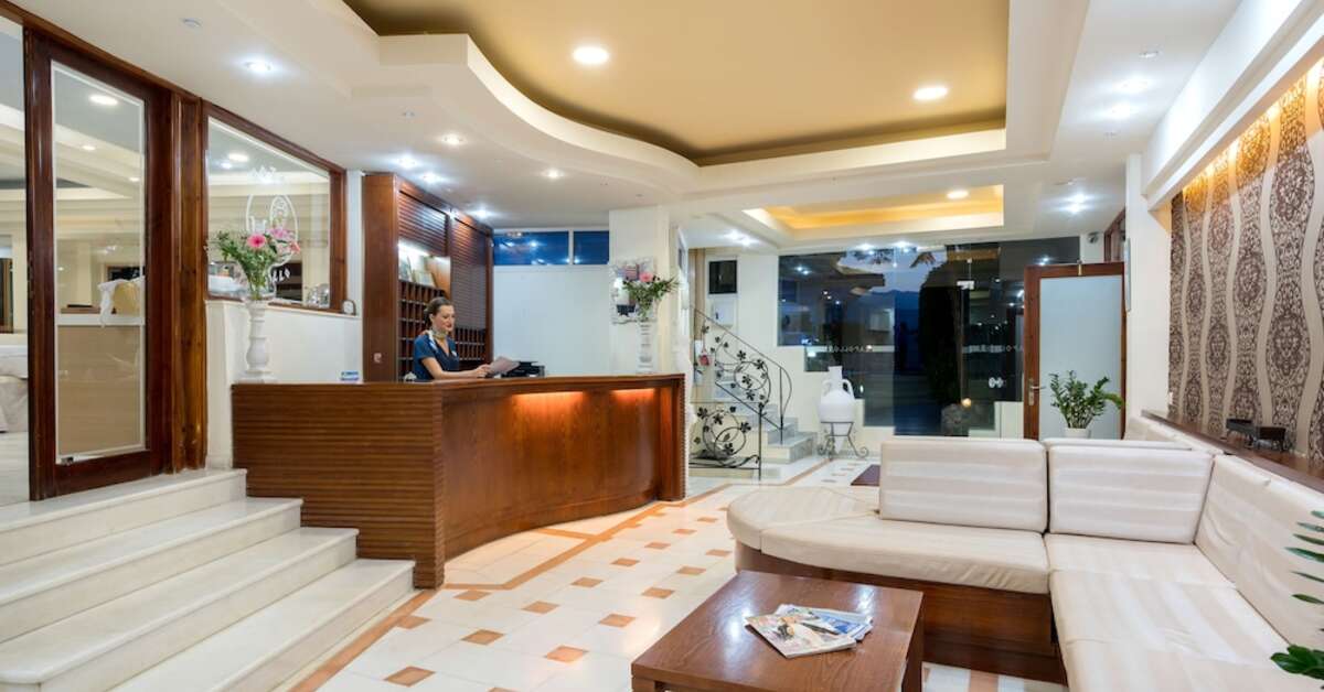 Een foto van het interieur van Apollo Hotel