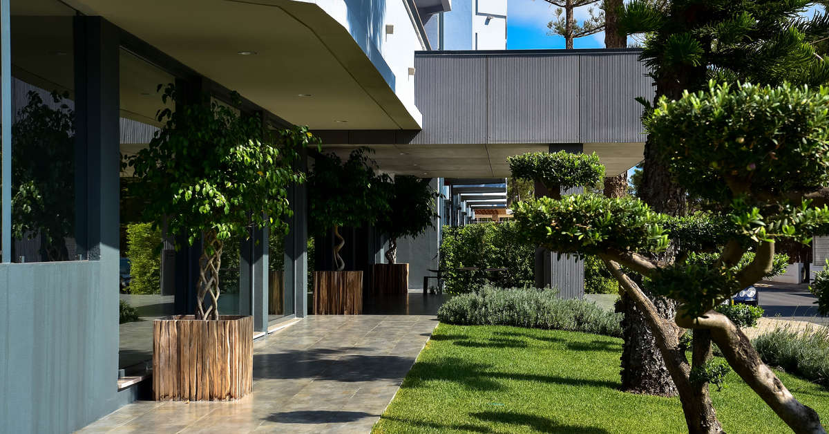 Een foto van de buitenkant van The Prime Energize