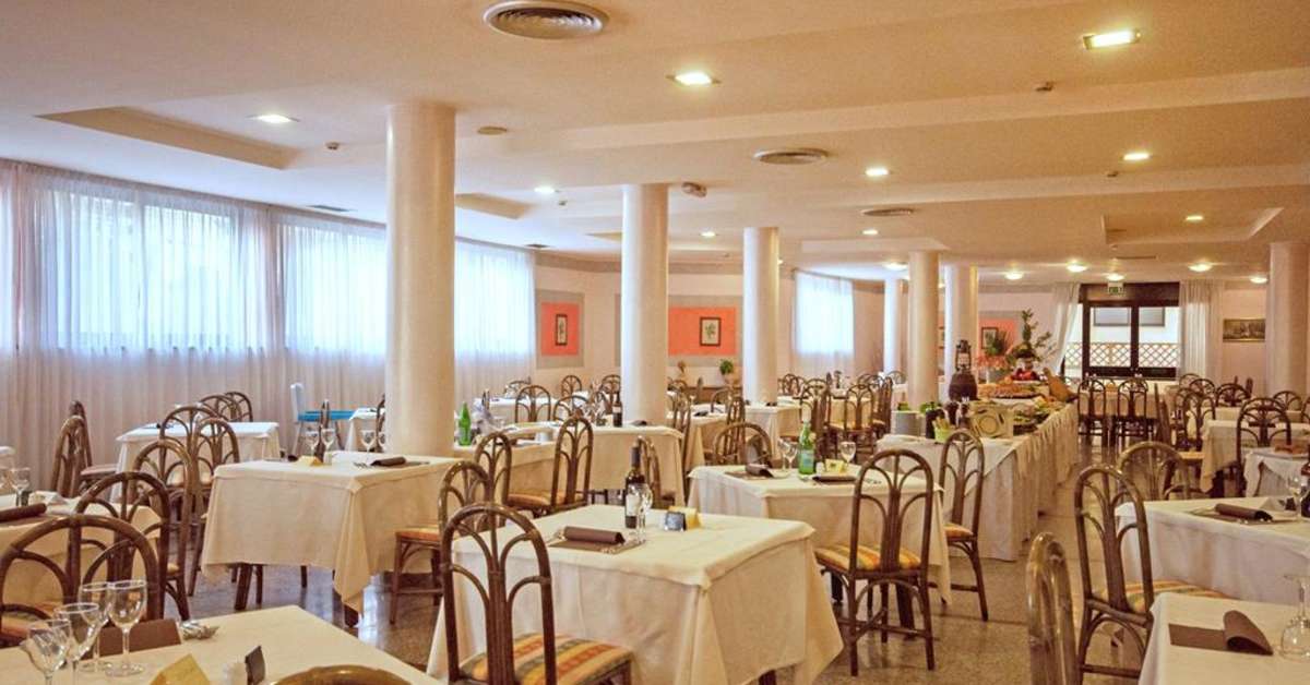 Een foto van de faciliteiten bij Rina Hotel