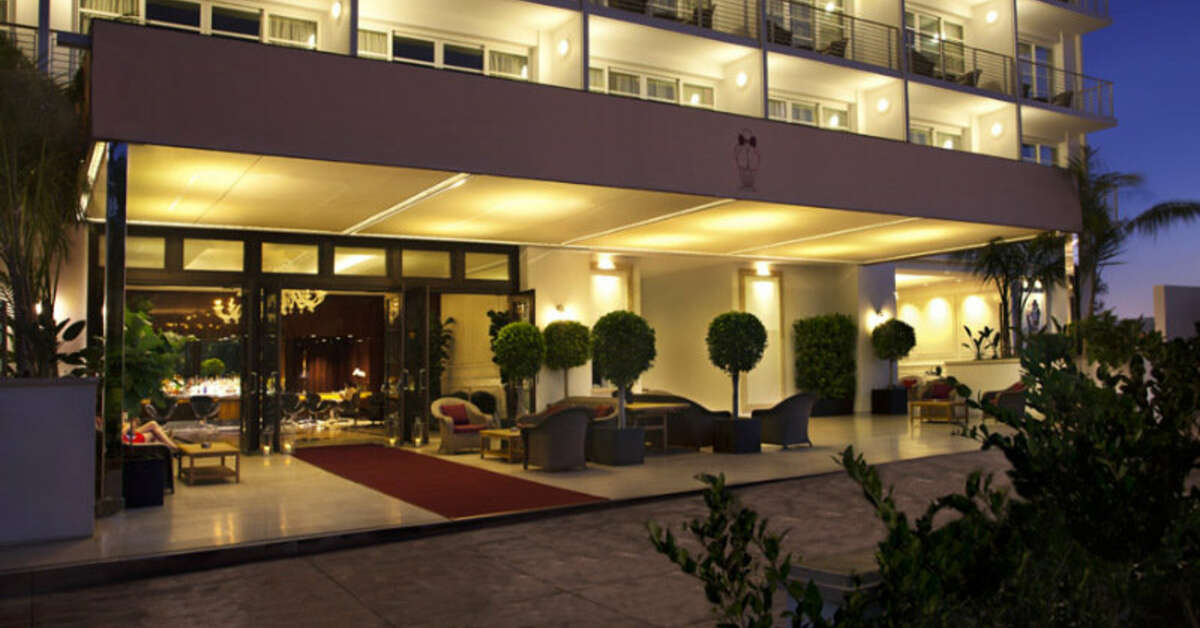 Een foto van Mr. C Beverly Hills