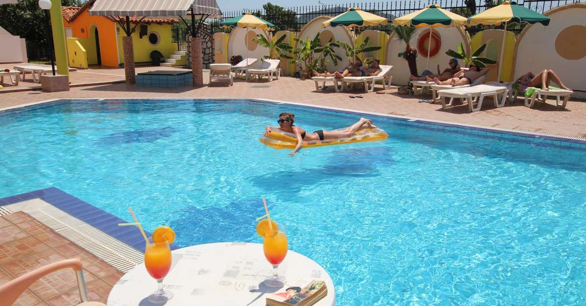 Ein Foto vom Pool im Grecian Fantasia Resort
