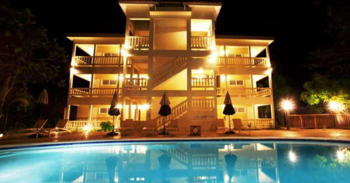 Een foto van het zwembad bij Sandy Haven Resort