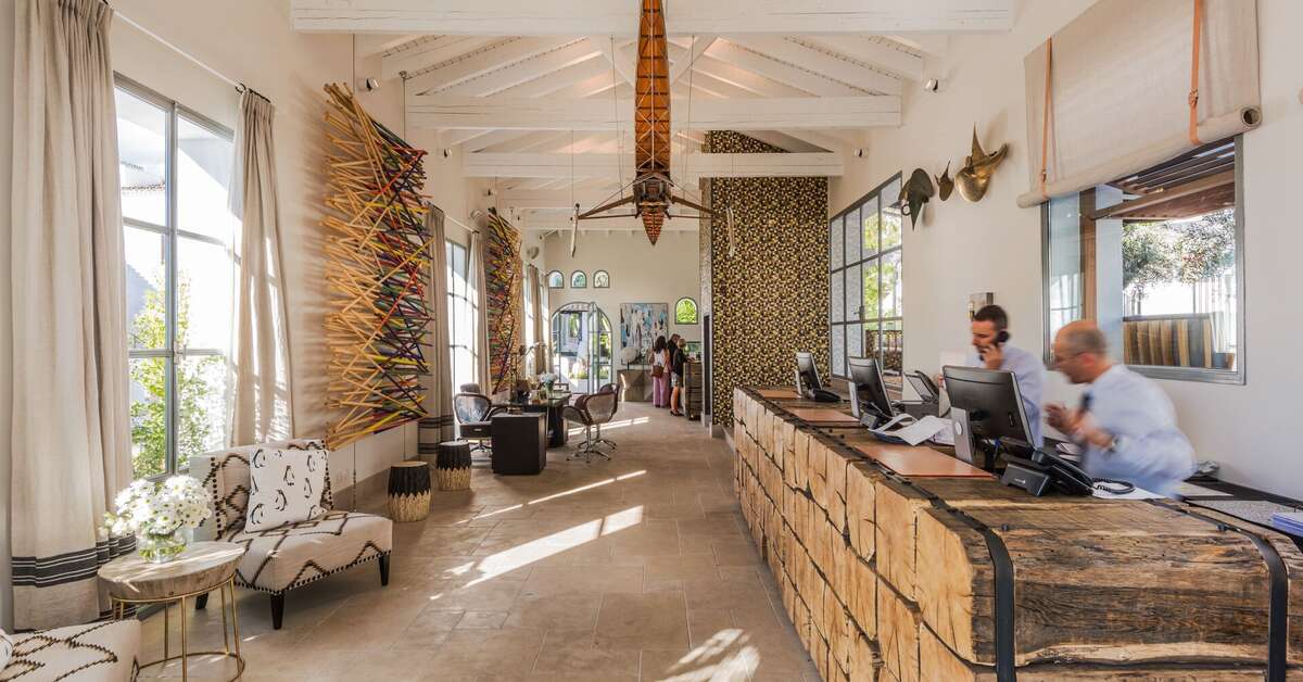 Een foto van het interieur van Puente Romano Beach Resort & Spa
