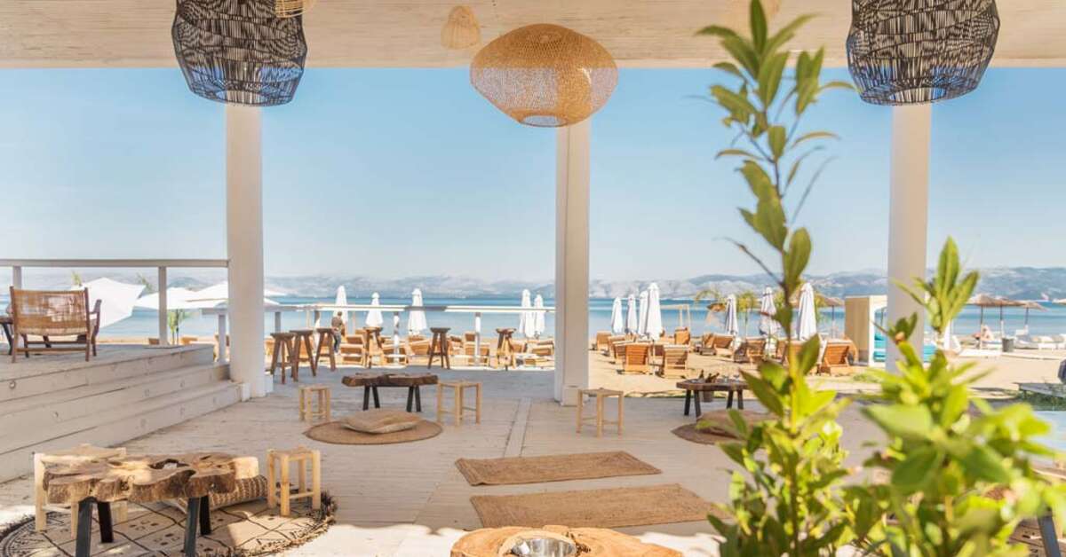 Een foto van het terras bij Olive Grove Beachfront Kavos