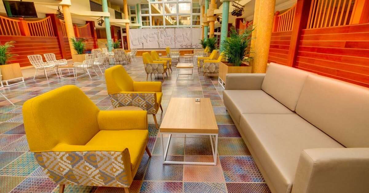 Een foto van het interieur van SBH Crystal Beach Hotel & Suites