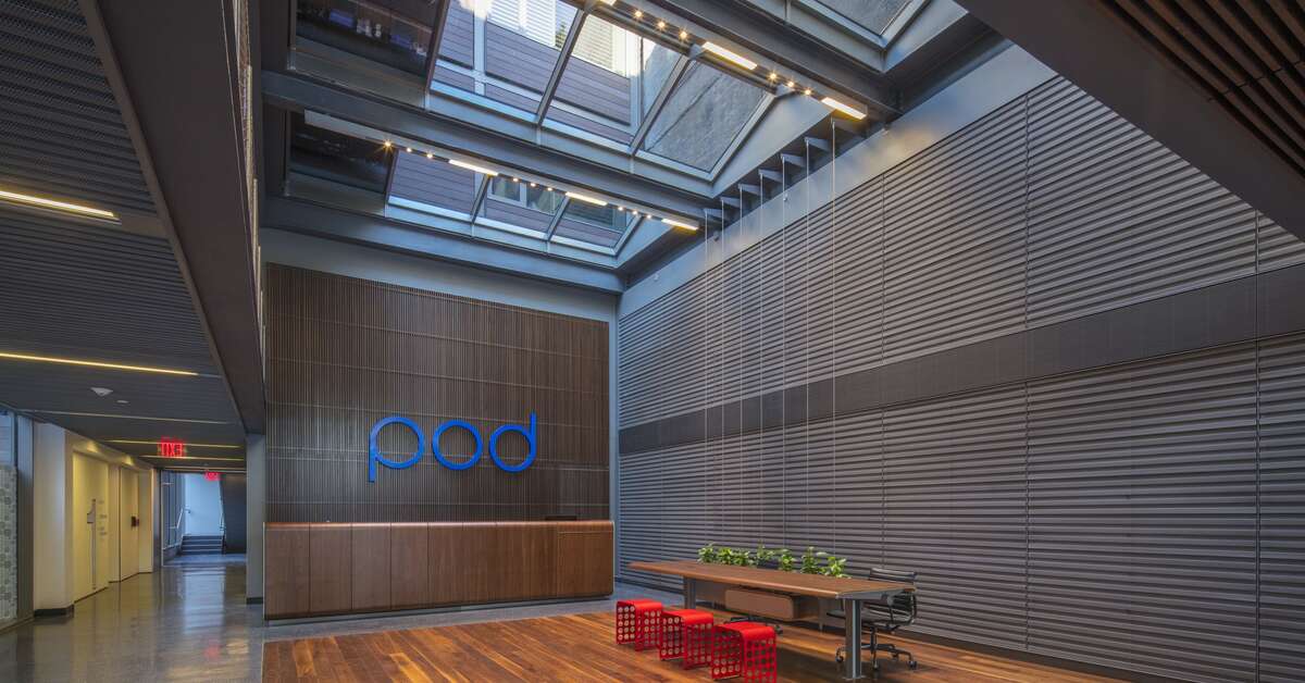 Een foto van het interieur van Pod Brooklyn Hotel