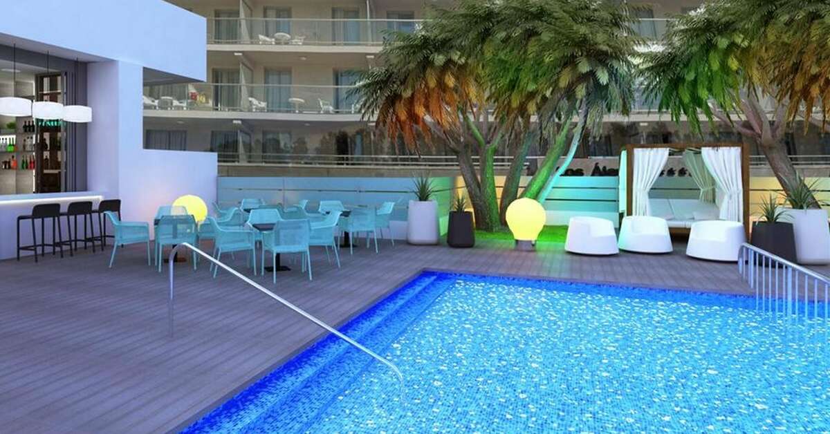 Een foto van het zwembad bij Hotel Benidorm Centre