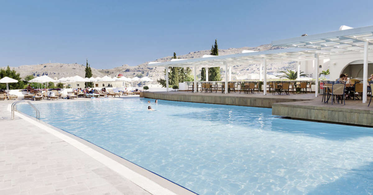 Een foto van het zwembad bij Lindos Village Resort & Spa