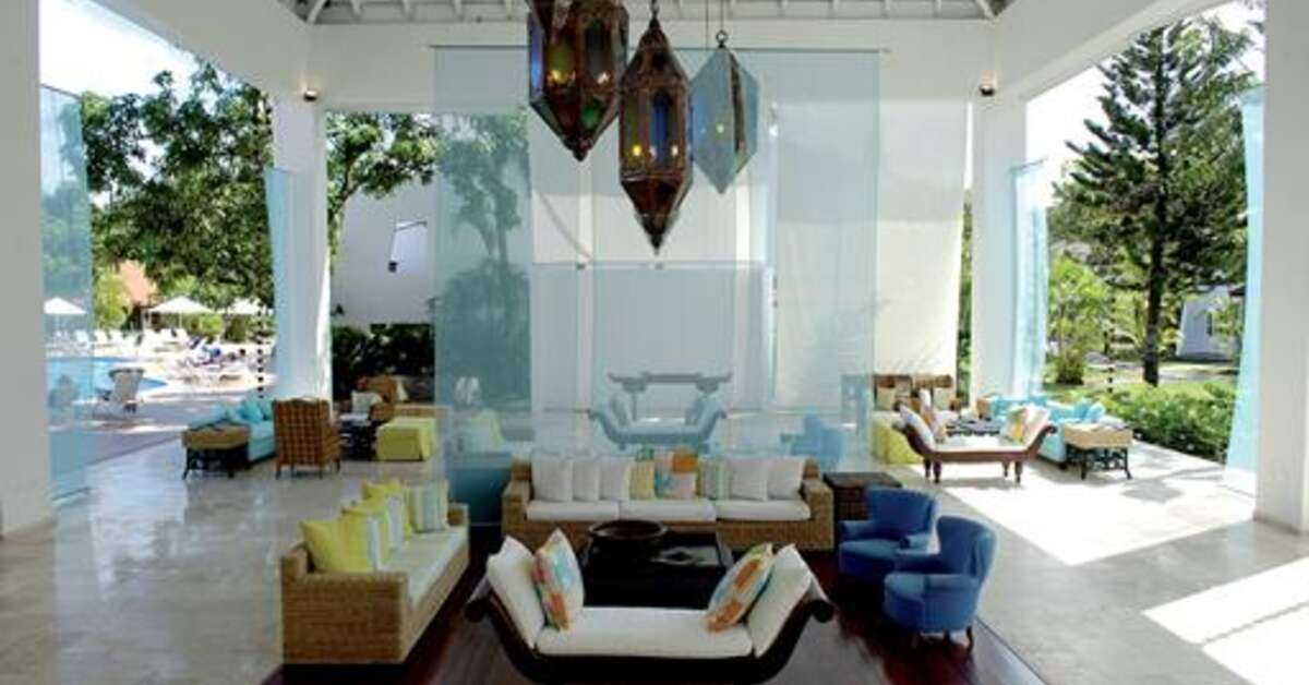 Een foto van het interieur van BlueBay Villas Doradas
