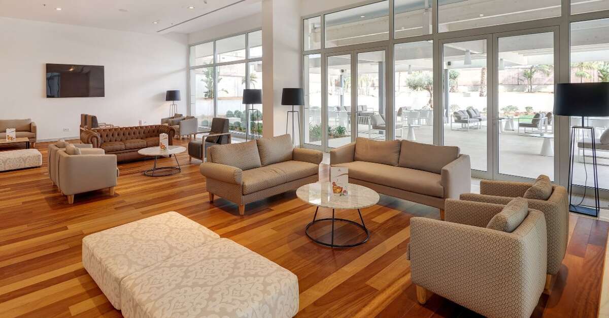 Een foto van het interieur van Hipotels Gran Playa de Palma
