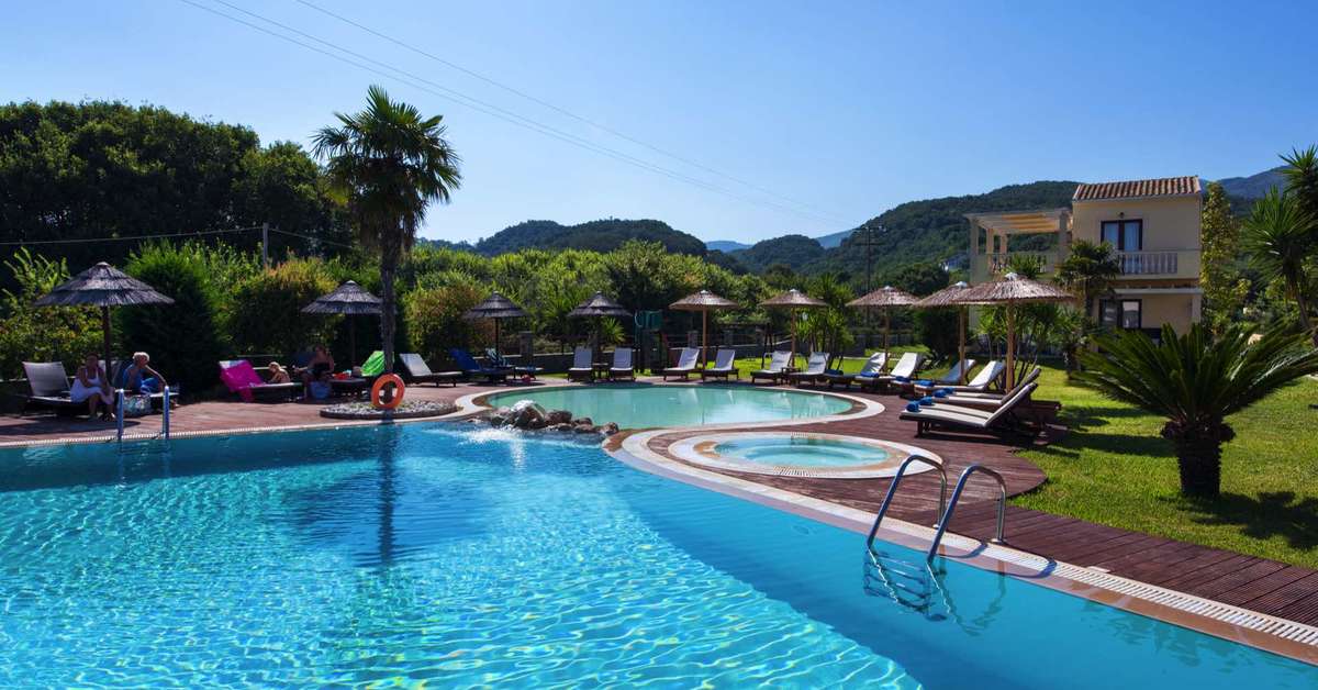 Een foto van het zwembad bij Almyros Villas