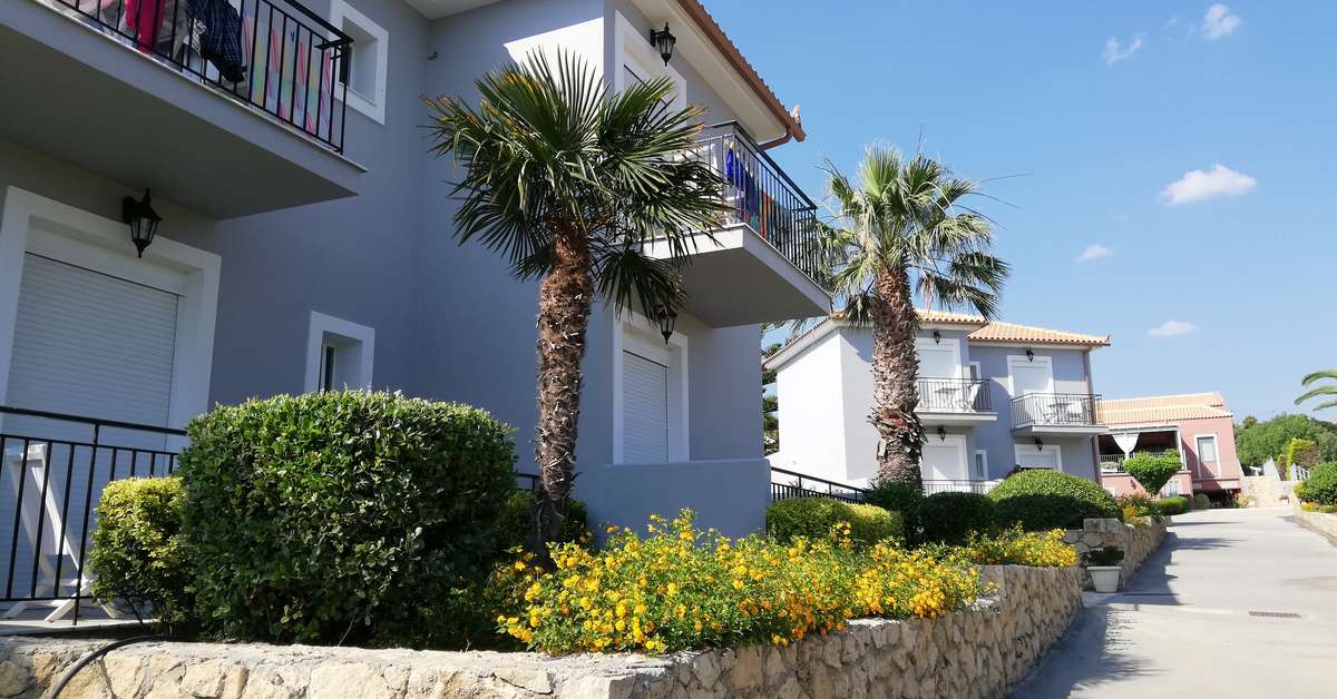 Een foto van de buitenkant van Astra Village Hotel & Spa