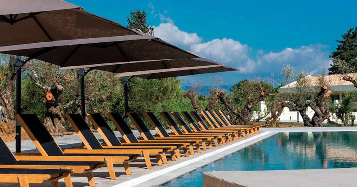Een foto van het zwembad bij Tsamis Zante Suites