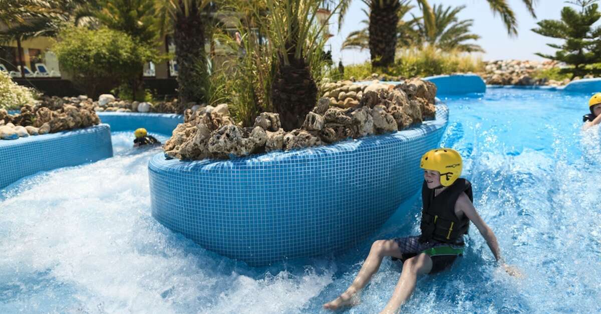 Ein Foto vom Pool im Club Grand Aqua