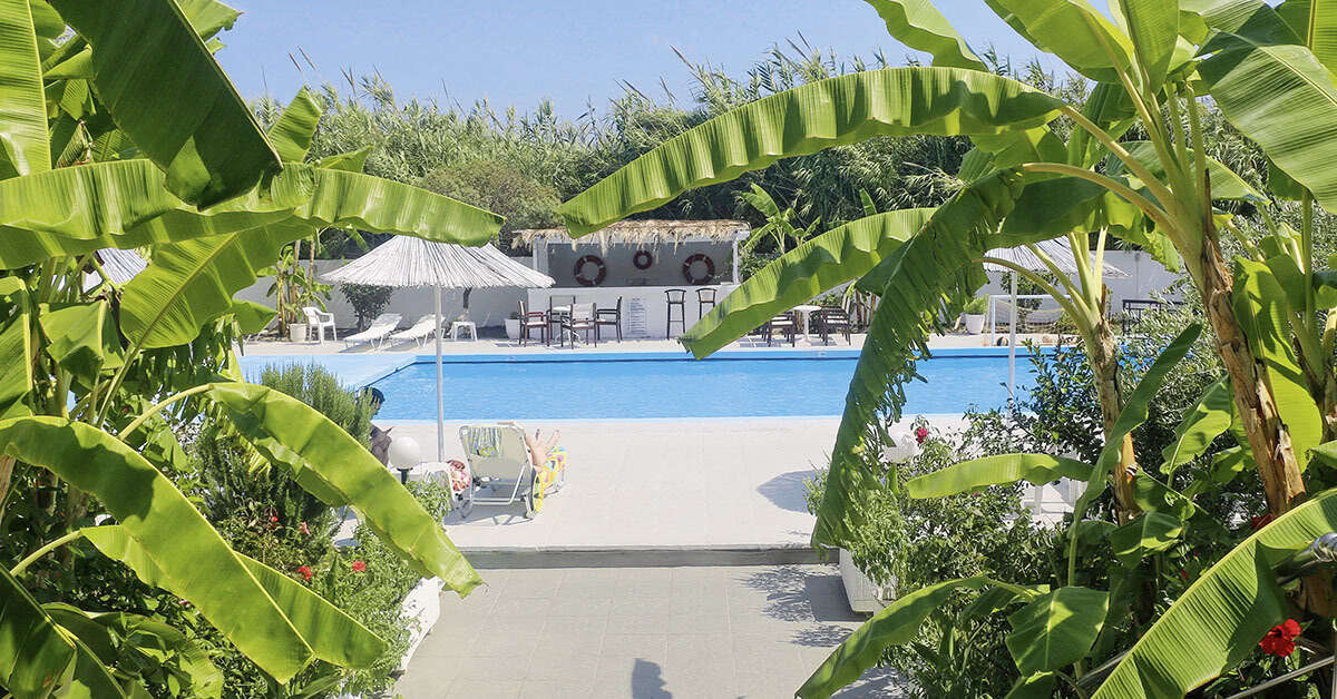 Een foto van het zwembad bij Costa Angela Seaside Resort
