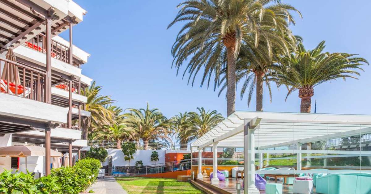 Een foto van het terras bij Casas Pepe