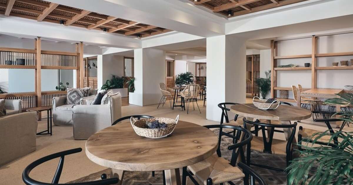 Een foto van het interieur van Aqua Bay Suites