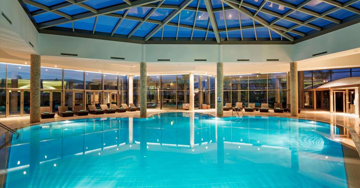 Ein Foto vom Pool im Noah's Ark Deluxe Hotel & Spa