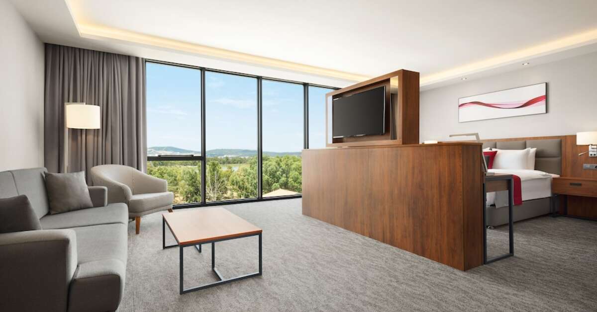 Een foto van Ramada by Wyndham Izmir Aliaga