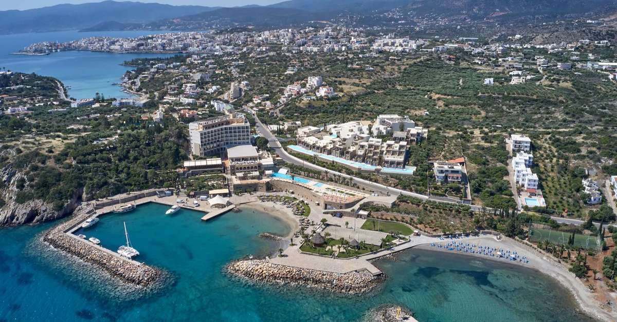 Een foto van de buitenkant van Wyndham Grand Crete Mirabello Bay