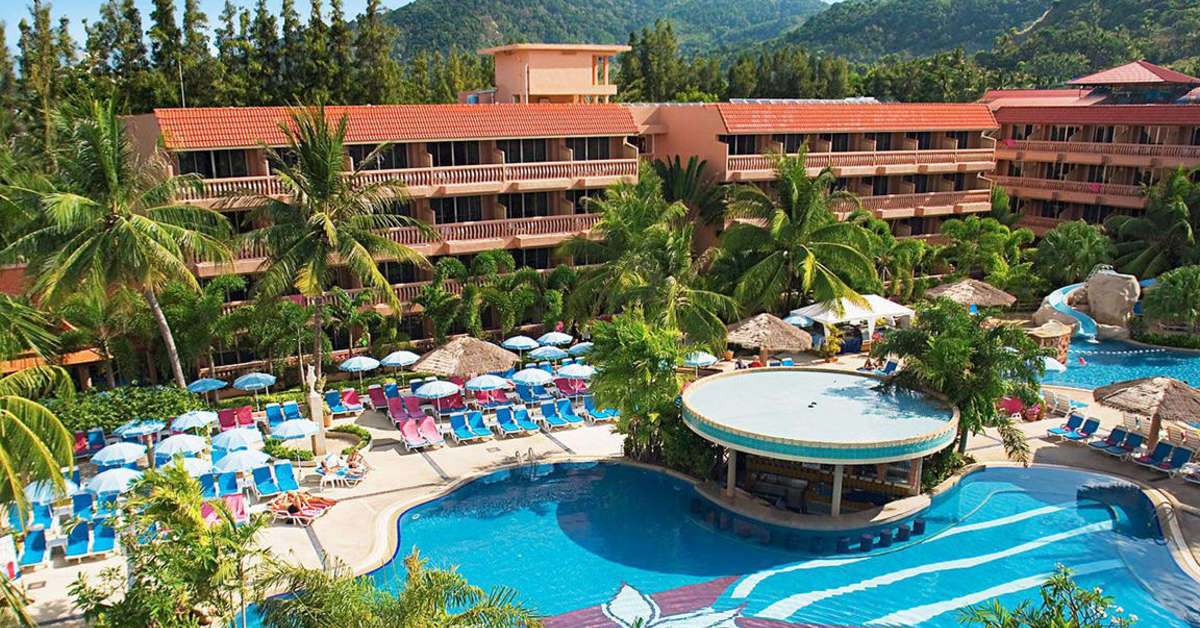 Een foto van het zwembad bij Phuket Orchid Resort & Spa