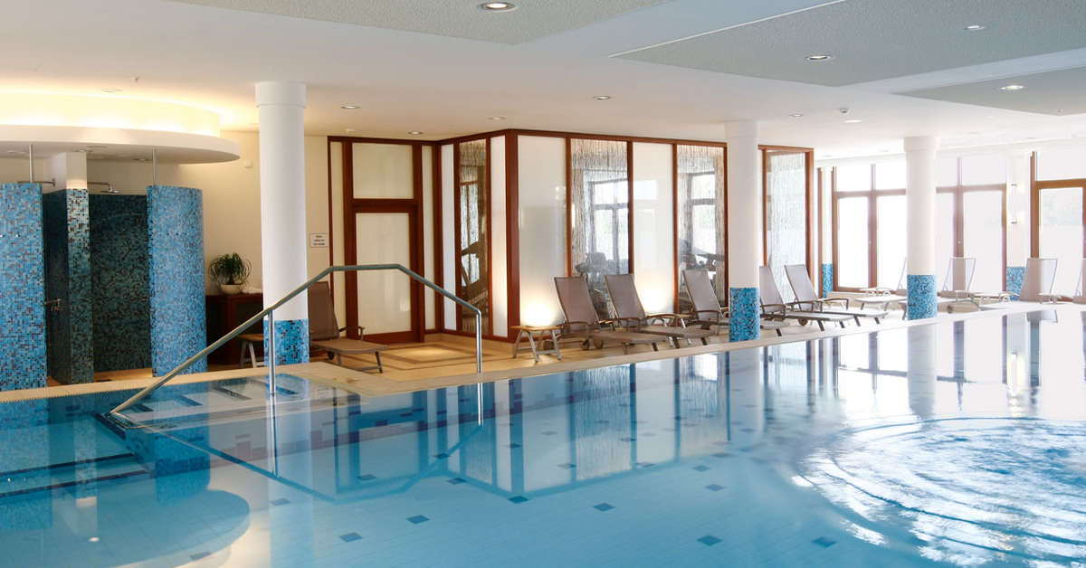 Een foto van het zwembad bij Atlantic Hotel Wilhelmshaven