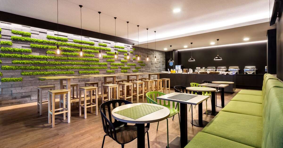 Een foto van de faciliteiten bij Neat Hotel Avenida
