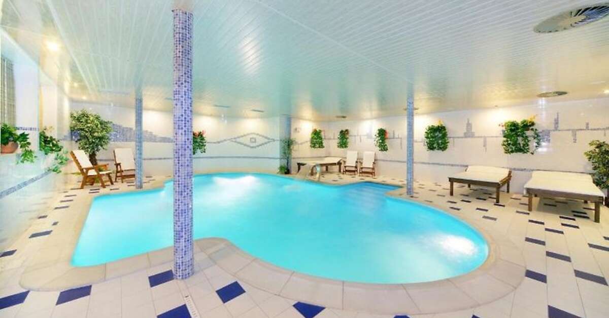 Een foto van het zwembad bij Hotel Spindlerova Bouda