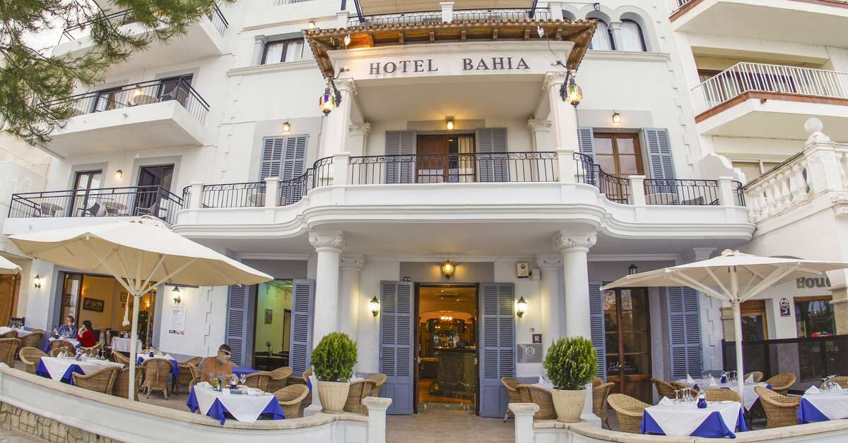 Een foto van de buitenkant van Hotel Hoposa Bahia